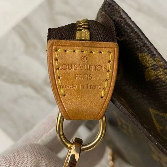 LOUIS VUITTON Bucket Pouch to Crossbody Shoulder Bag 💼 - Picture 6 of 13